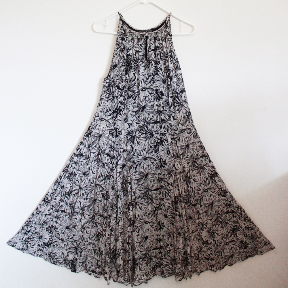 vintage black & white maxi accordion dress